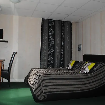 Taverne De La Paix Hotel