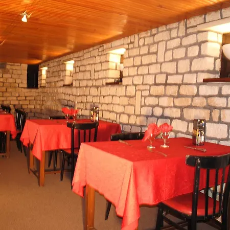 Taverne De La Paix Ξενοδοχείο La Ferte-Mace