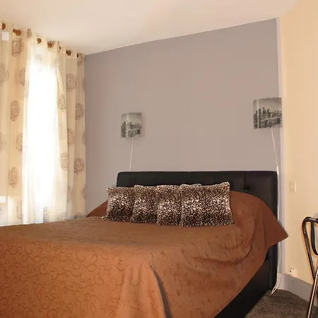 Taverne De La Paix Hotel La Ferte-Mace